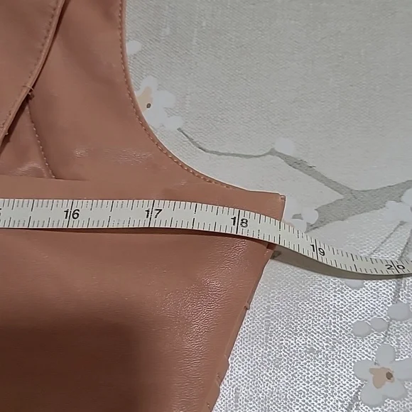 NWT Faux leather crop top bustier - Picture 11 of 11